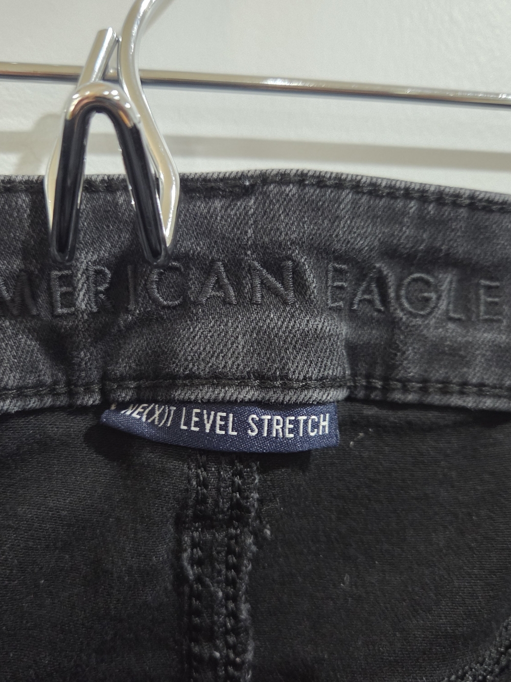 American Eagle Outfitters Black Distressed Skinny Jeans - Picture 2 of 4